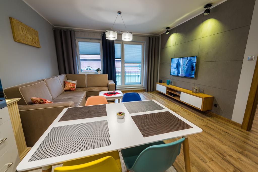 Apartament Waterside ギジツコ エクステリア 写真