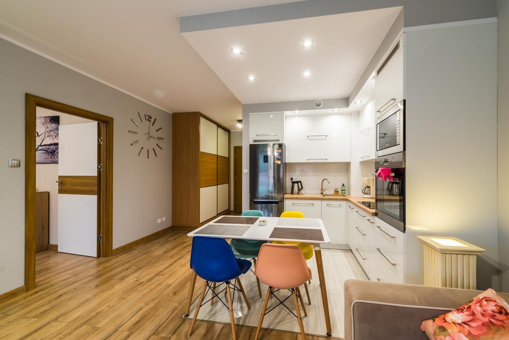 Apartament Waterside ギジツコ エクステリア 写真