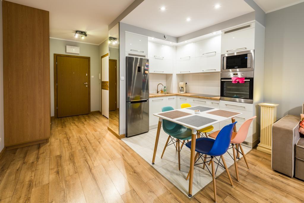 Apartament Waterside ギジツコ エクステリア 写真