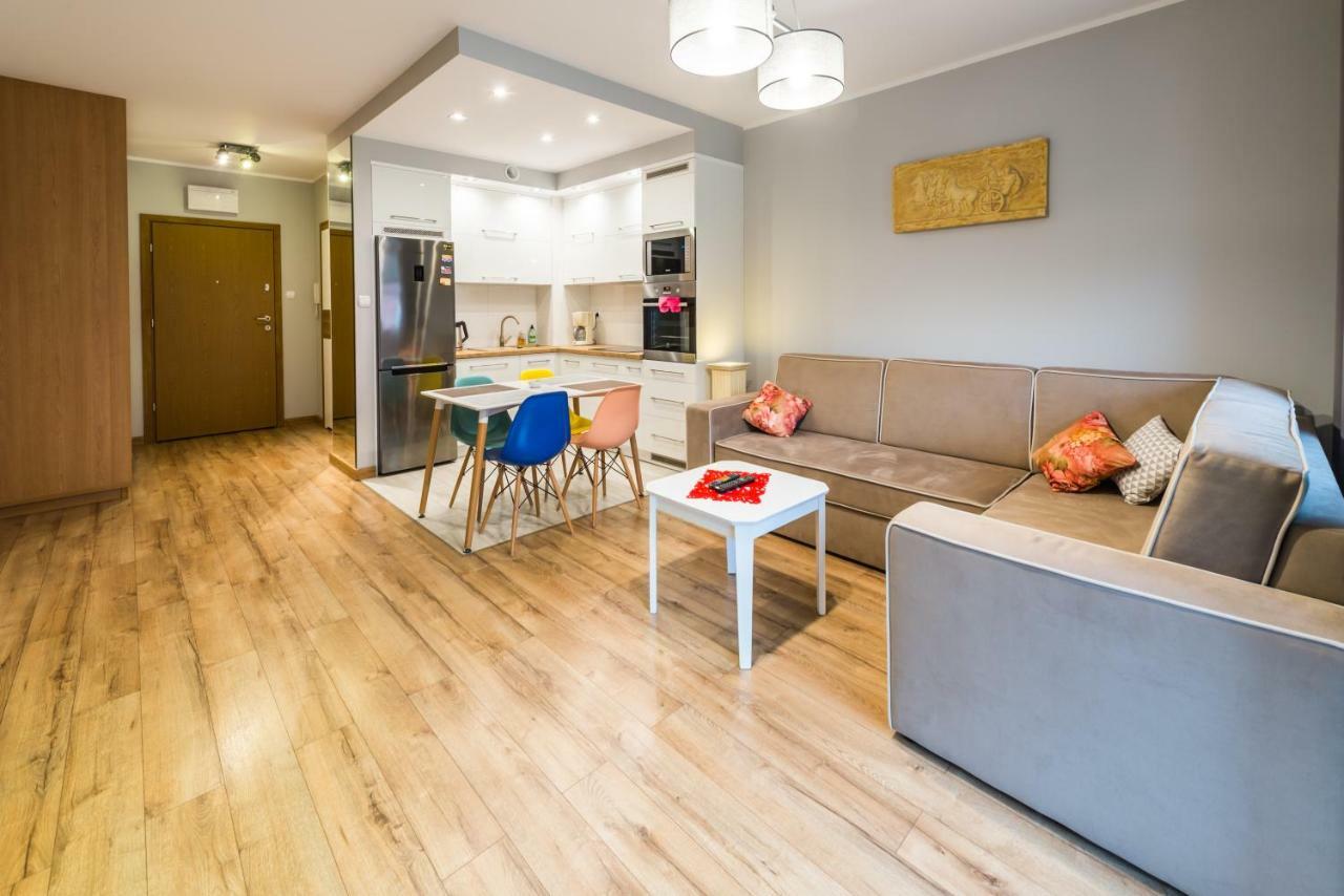 Apartament Waterside ギジツコ エクステリア 写真